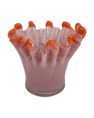 Kleine Glasvase in Flieder mit orangem Rüschenrand, ca. 13 cm, von LATÉLIO