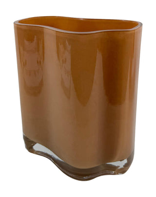 Glasvase in Karamell-Bernstein mit weicher, organischer Form, ca. 21 cm, von LATÉLIO