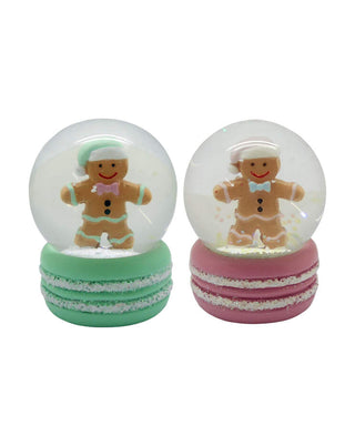 Zwei Schneekugeln mit Lebkuchenmann auf Sockel in Mint und Rosa, Farbe sortiert, ca. 7 cm, von LATÉLIO